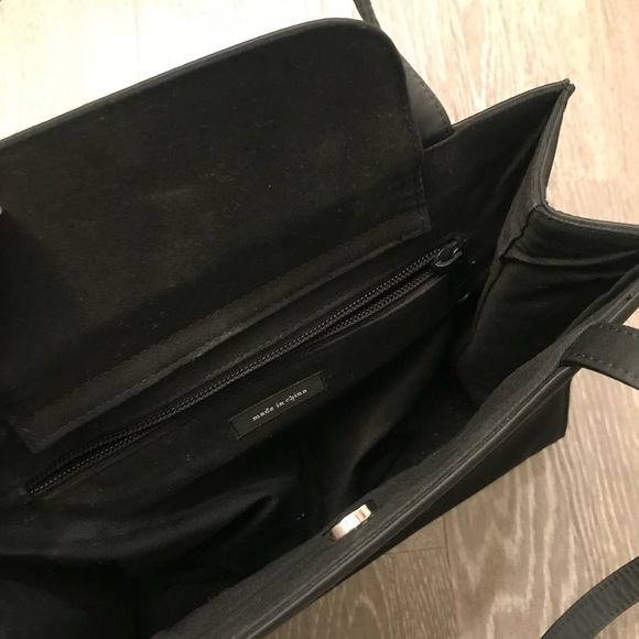 SOLD Kate Spade New York Womens Double Strap Tote Handbag. - Picture 6 of 6